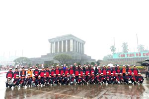 Trường Tiểu học Hoàng Việt tổ chức các hoạt động kỷ niệm Ngày thành lập Quân đội Nhân dân Việt Nam 22/12.